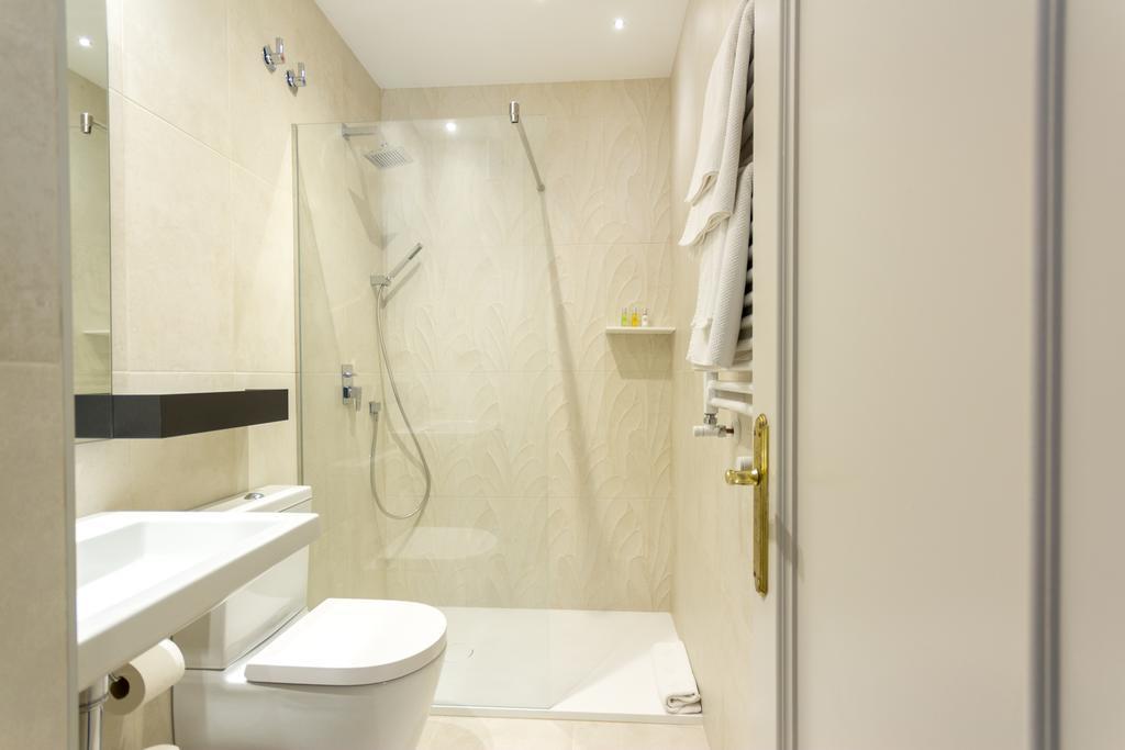 Cuatro Caminos Rooms Torrelavega Εξωτερικό φωτογραφία