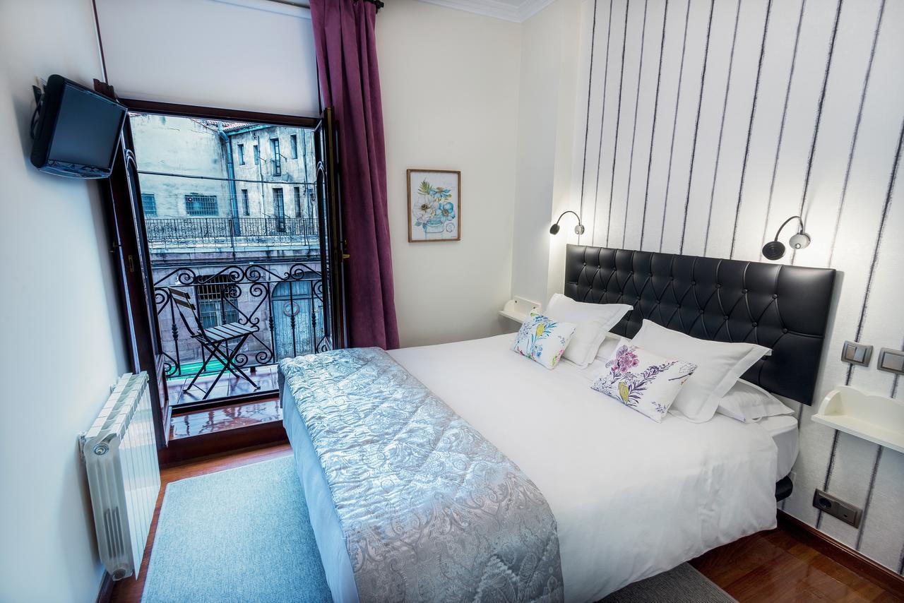Cuatro Caminos Rooms Torrelavega Εξωτερικό φωτογραφία